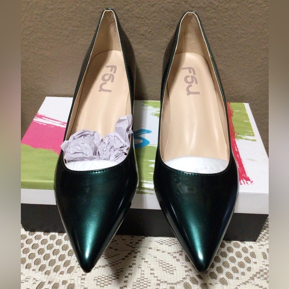 NEW FSJ Women Bridal Pointed Toe Chunky Block Low Heel Crystal Pumps Slip on. - Picture 11 of 15